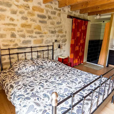 Holiday home Domaine Du Bourg *