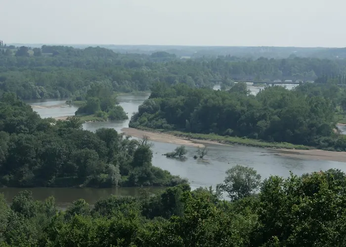 Domaine Du Bourg * Gannay-sur-Loire